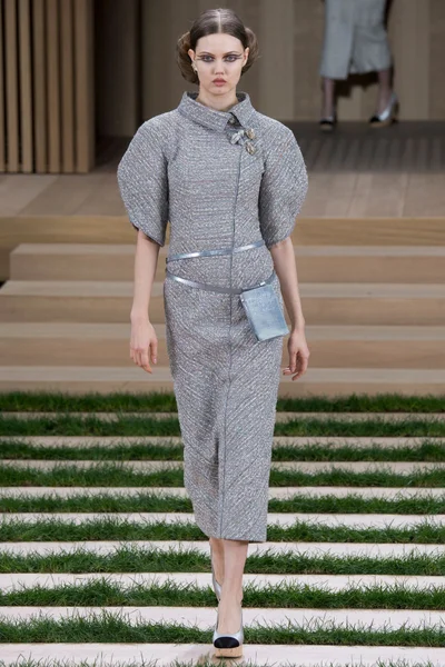 Look 4